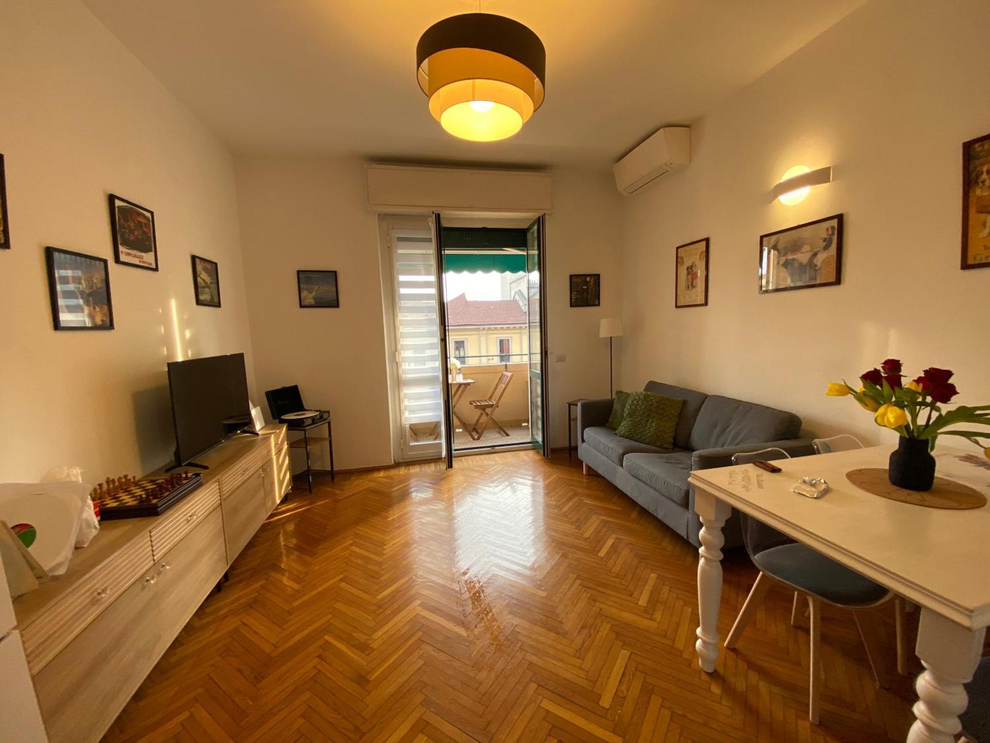 Daniela'S Spazioso Appartamento Ai Navigli Мілан Екстер'єр фото